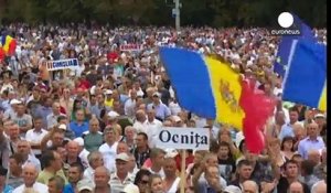 En Moldavie une foule énorme réclame la démission du président