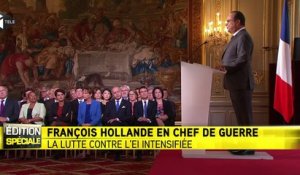 F. Hollande : "Envisager des frappes contre Daesh en Syrie"