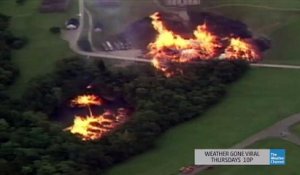 Une tornade de wisky en feu à la surface d'un lac