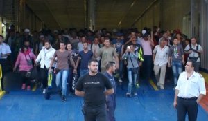 En Grèce, des ferries réquisitionnés pour transporter les réfugiés