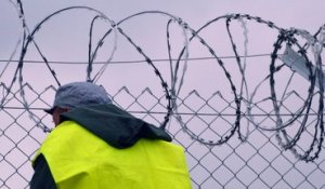En Hongrie, des prisonniers pour achever une clôture anti-migrants