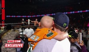 Une belle surprise pour cet enfant qui a survécu à un cancer : il va rencontrer les catcheurs John Cena et Sting - WWE Raw