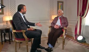 Charles Aznavour et les réfugiés : "ça me fait beaucoup de mal"