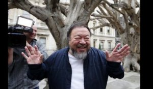Le dissident chinois Ai Weiwei expose en toute liberté à Londres