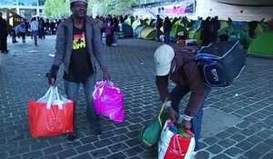 Deux campements de réfugiés évacués à Paris
