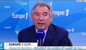 Bayrou dénonce "l'abus de confiance" de Volkswagen