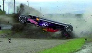 Le crash de Daniil Kvyat au Grand Prix F1 du Japon - ZAPPING AUTO DU 28/09/2015