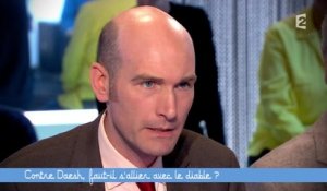 Nicolas Hénin : "Pour chaque civil tué par Daesh, 7 le sont par Assad" - CSOJ - 02/10/15