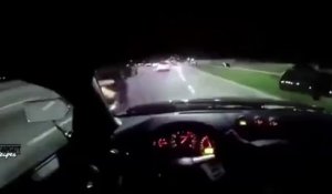 Ce conducteur taré se croit dans GTA V et roule à fond sur une autoroute bondée