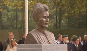Un buste d'Edith Cavell inauguré pour commémorer le centenaire de sa mort