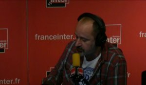 Le billet de Daniel Morin : "Toi aussi, jette des pots de yaourts sur Macron"