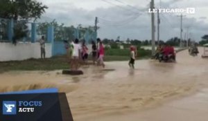Le puissant typhon Koppu touche les Philippines
