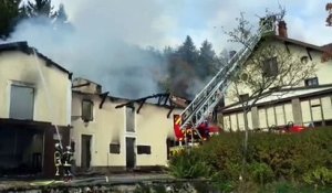Vosges : spectaculaire incendie à proximité du Théâtre du Peuple de Bussang