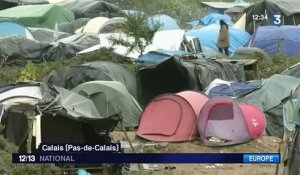 Migrants : le bidonville de Calais est surpeuplé