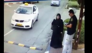Une femme tente de poignarder la garde de patrouille israélienne