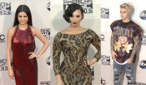 Justin Bieber, One Direction, Demi Lovato, Selena Gomez, Fifth Harmony AMAs 2015