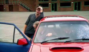 Top Gear - Jeremy Clarkson nous montre comment voler une Vauxhall Nova SRi