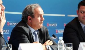 Foot - Fifa : Platini radié à vie du monde du football ?