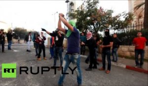 Des Palestiniens utilisent d’énormes lance-pierres contre Tsahal