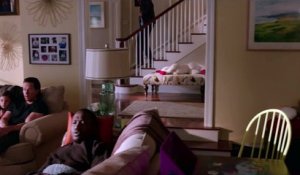 Daddy's Home - Mark Wahlberg watches Disneys FROZEN (La Reine des Neiges) [HD, 720p]