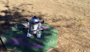 Premier drone R2-D2 Star Wars
