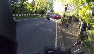 Un motard empêche une femme de se suicider