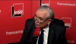 Jean-Pierre Raffarin : "L'état d'urgence économique et social n'est toujours pas décrété"