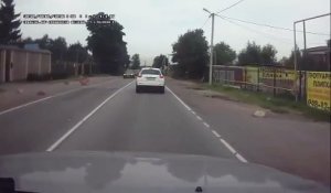 Ne jamais téléphoner au volant.. Gros accident de voiture