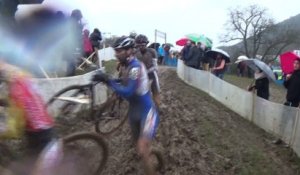 Championnat de France Elites de cyclo-cross 2016 : Le groupe Corbihan en haut du parcours
