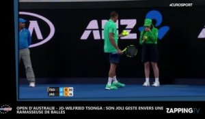 Open d’Australie – Jo-Wilfried Tsonga : Son joli geste envers une ramasseuse de balles (vidéo)