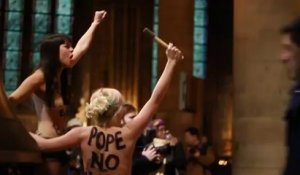 Départ de Benoit XVI : les FEMEN célèbrent son départ seins nus dans Notre-Dame de Paris