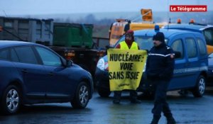 EPR. Greenpeace bloque un convoi à destination de Flamanville