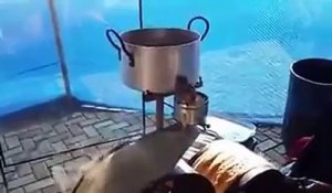 Une improbable machine à faire des crêpes