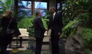 Historique: Barack Obama rencontre Raul Castro
