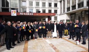 Arras : des sirènes et une minute de silence en hommage aux victimes des attentats de Bruxelles
