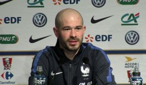 Foot - Amicaux - Bleus : Jallet «Aucune place garantie»