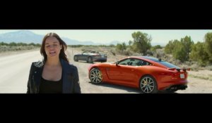 Michelle Rodriguez dompte la Jaguar F-Type SVR