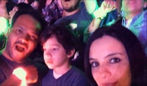 La vidéo bouleversante d'un jeune autiste au concert de Coldplay en pleurs avec son papa