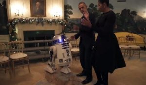 Barack Obama et Michelle se tapent une danse avec R2-D2 et les Stormtroopers de Star Wars