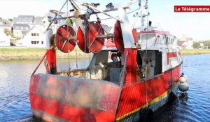 Lannion. Le Calypso est venu se réfugier sur les quais du Léguer !