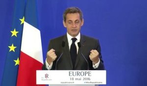 Nicolas Sarkozy se sent parisien quand il est... en province