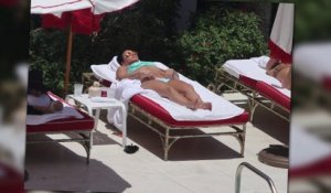 Demi Lovato en bikini parfait son bronzage à Miami