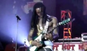 Solo de guitare de Lil Wayne.. Qui sait pas jouer haha
