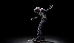 Le skateboarder Rodney Mullen nous montre ses nouveaux tricks