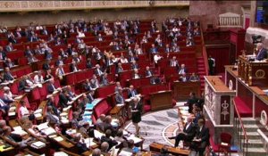 A l'Assemblée, échange tendu entre Wauquiez et Valls