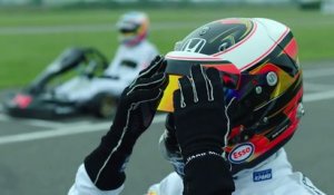 Course de karting entre 5 pilotes de Formule 1