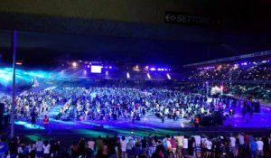 1000 musiciens jouent "Bittersweet Symphony" en même temps dans un stade !