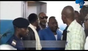 Transfert de KOFFI OLOMIDÉ vers la prison de Makala en vidéo