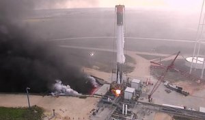 Test de combustion impressionnant d'une fusée Falcon 9 Space X