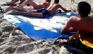 Blague énorme à faire à tes potes à la plage